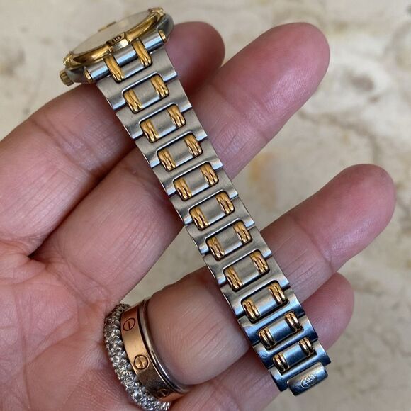 Gucci 9000L Two-Tone Gold & Stainless Steel Watch Authentic - Picture 4 of 12